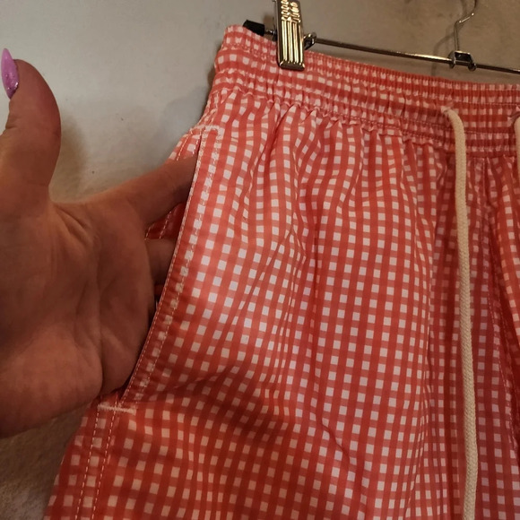 Solid & Striped classic coral Orange/White gingham swim trunks. Men's size small - Picture 2 of 15